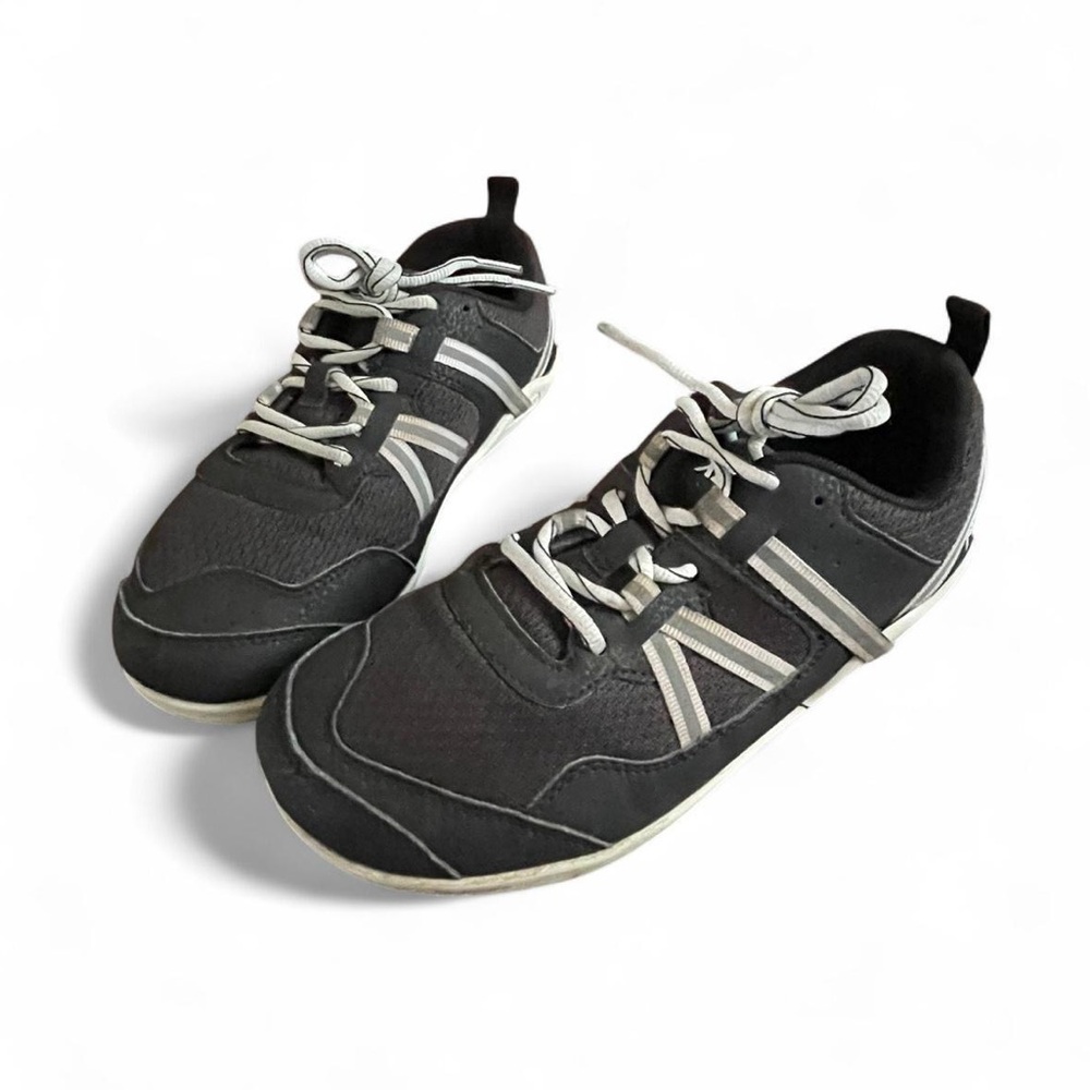 Xero Prio barefoot sneakers, size women’s 7